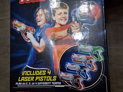 8 Laser Tag Guns