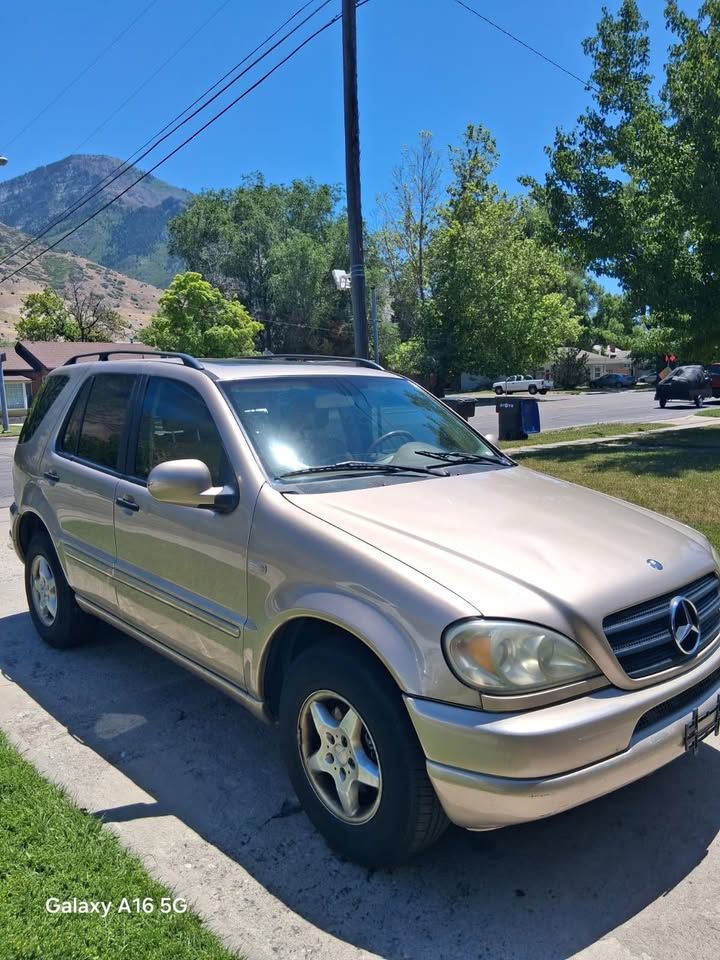 2001 Mercedes-Benz M-Class ML 320