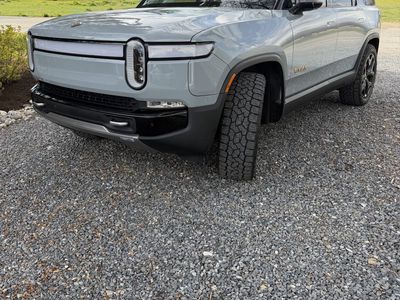 2023 Rivian R1S Adventure