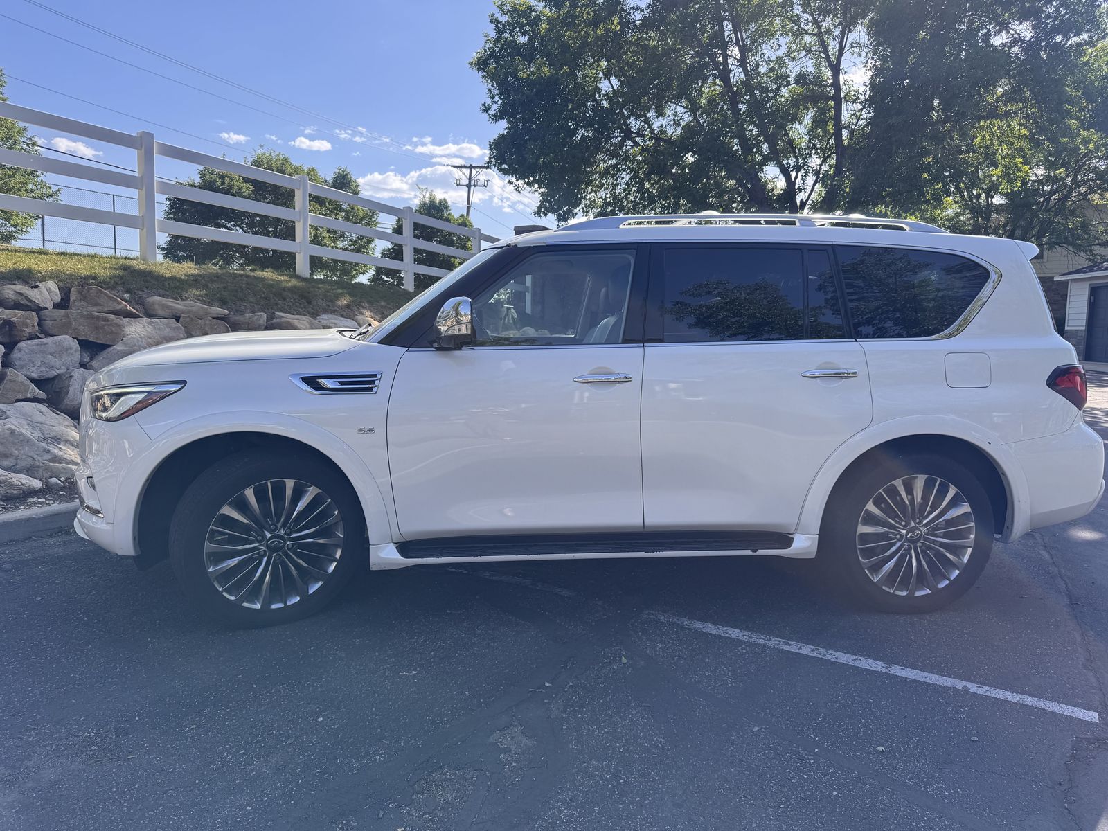 2018 Infiniti QX80 Base