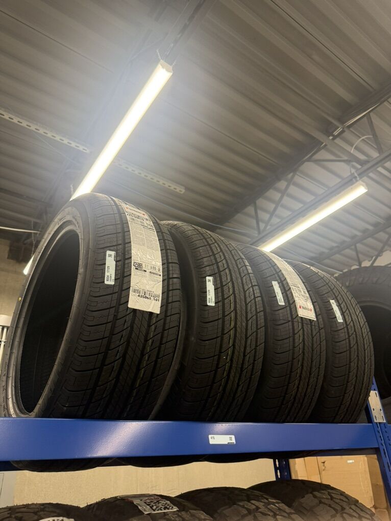 Set of 4 Toyo HO8+ 235/65R16C 121/119R Tires - New