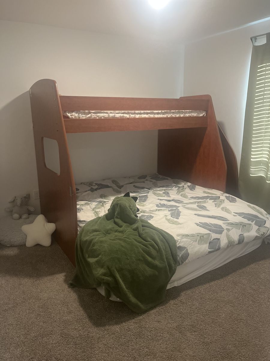 Berg Furniture Solid Wood Bunk Bed
