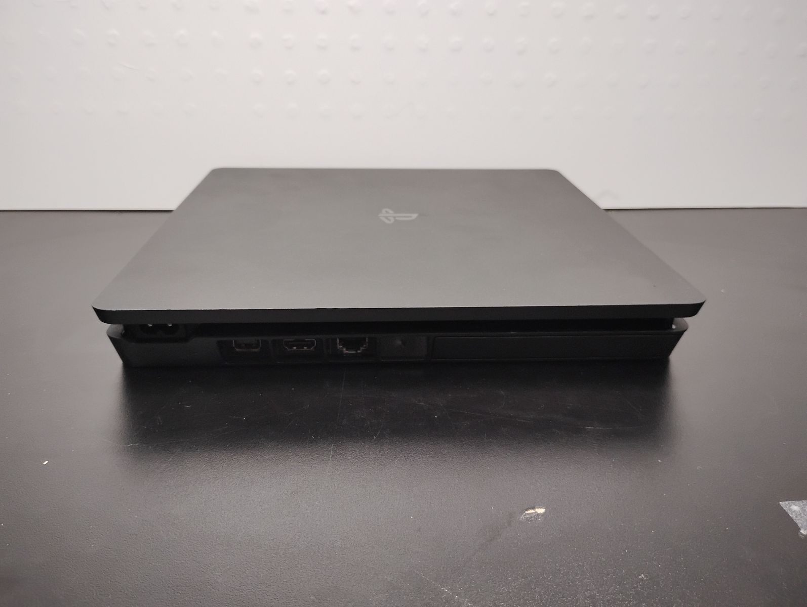 Main image 4