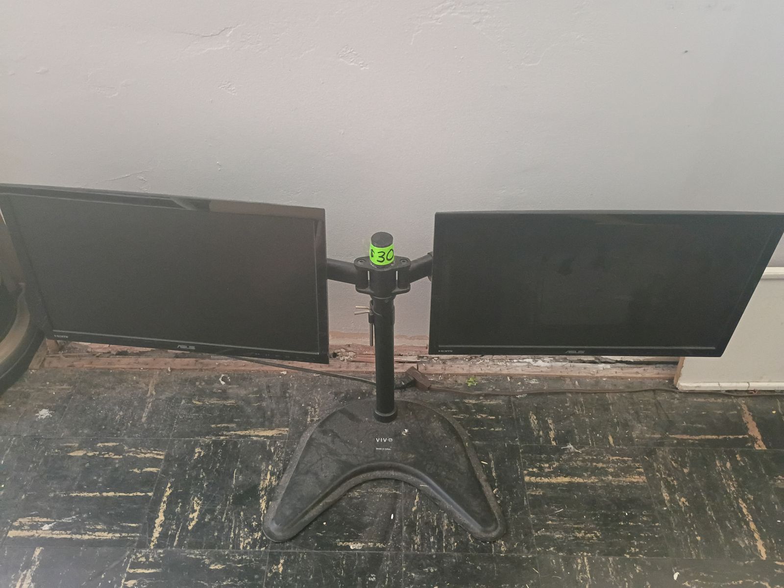 Double monitor