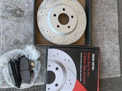 Rotors and pads for 2011-16 Jeep Grand Cherokee