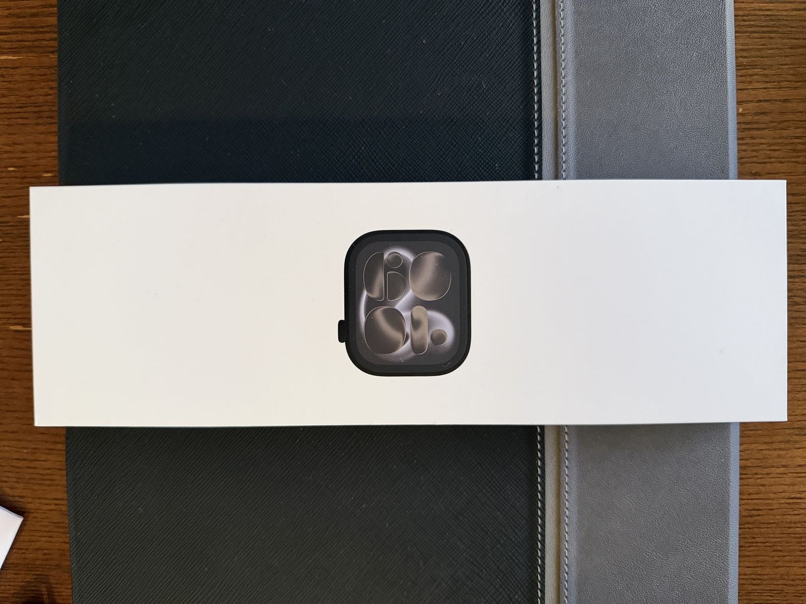Apple Watch 11 46mm aluminum case