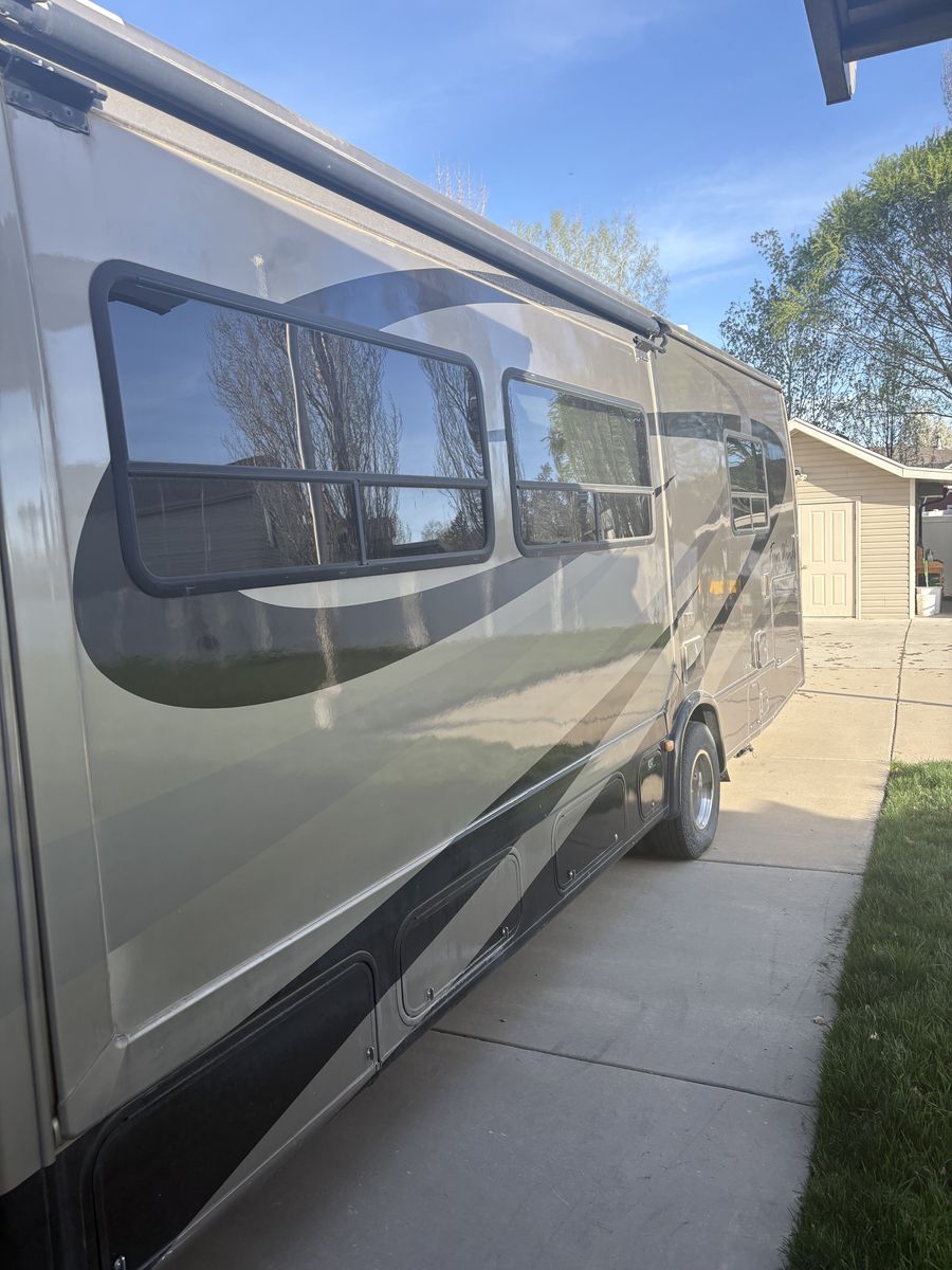 2008 Thor Motorhome Fourwinds