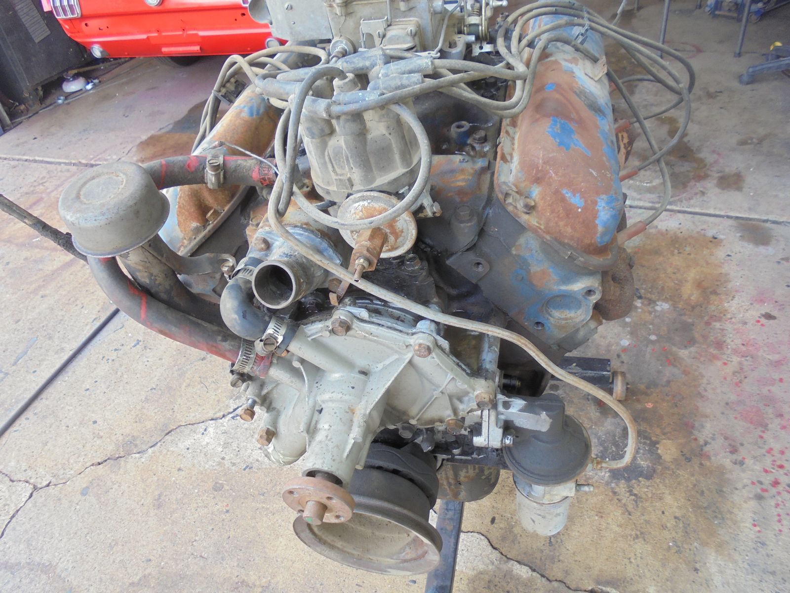 Early 64 1/2 / 1965 mustang 289 5 bolt engine
