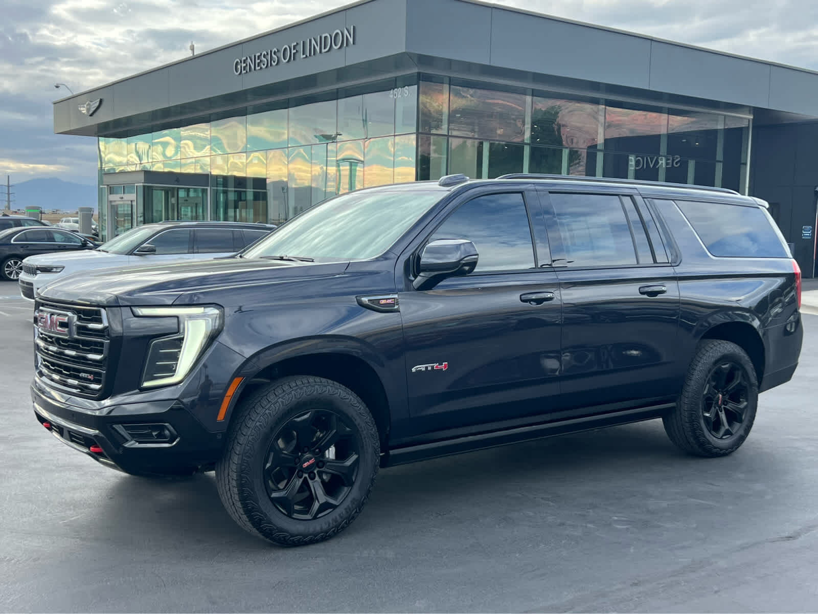 2025 GMC Yukon XL AT4