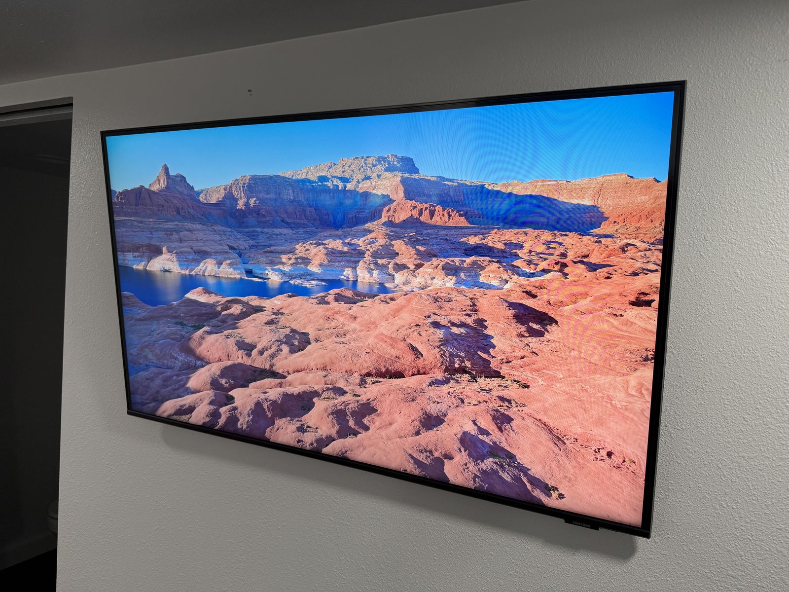 Samsung 43-inch AU8000 Crystal UHD 4K Smart TV