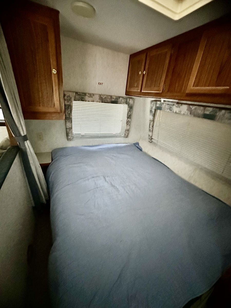 Main image 19