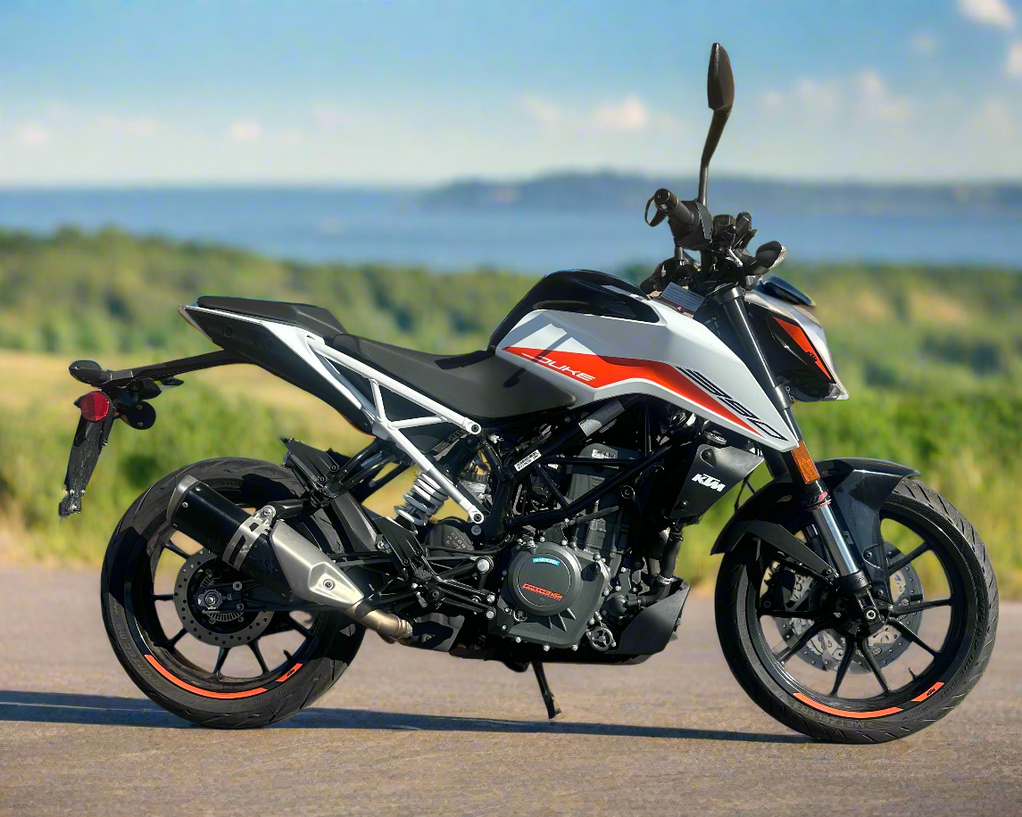 2022 KTM Duke 390 - Beginner Naked Sport Bike