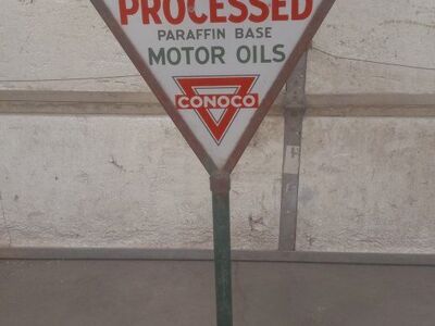CONOCO Pedestal sign.