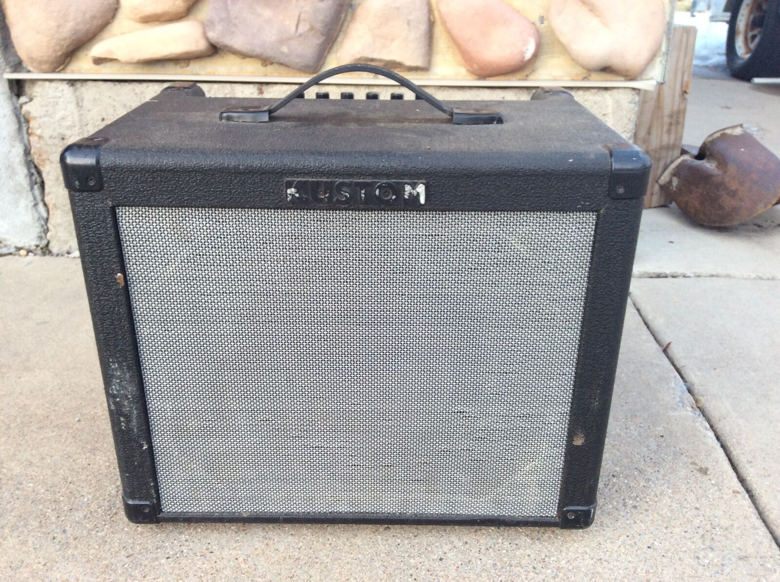 Kustom Bass Amplifer