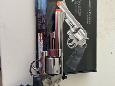 Smith And Wesson M29 Co2 Airsoft Revolver