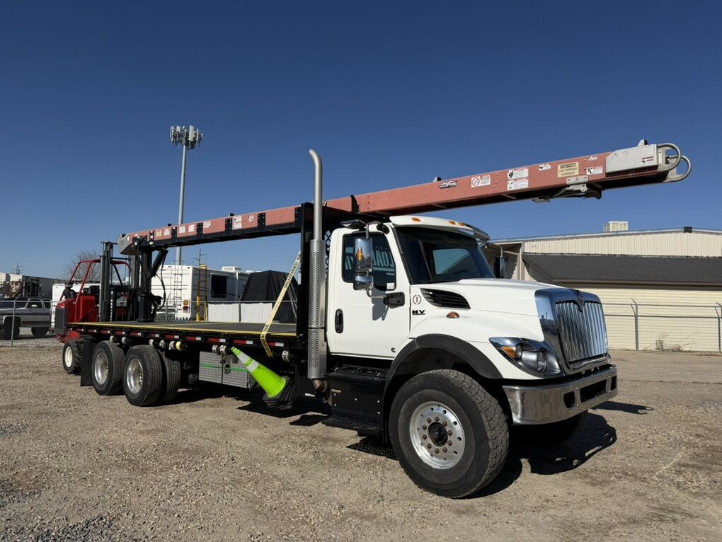 2023 International HV Boom Conveyor