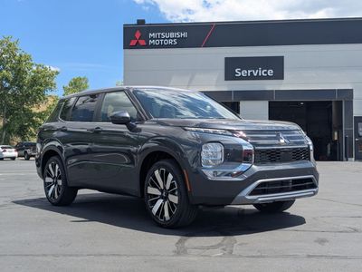 2026 Mitsubishi Outlander SE
