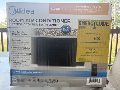 Midea 5,000 BTU Room Air Conditioner with Electronic Controls & Remote - MAW05R1WBL