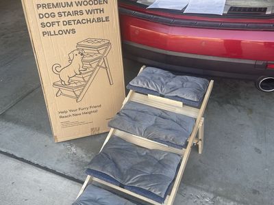 Portable pet stairs/ramp