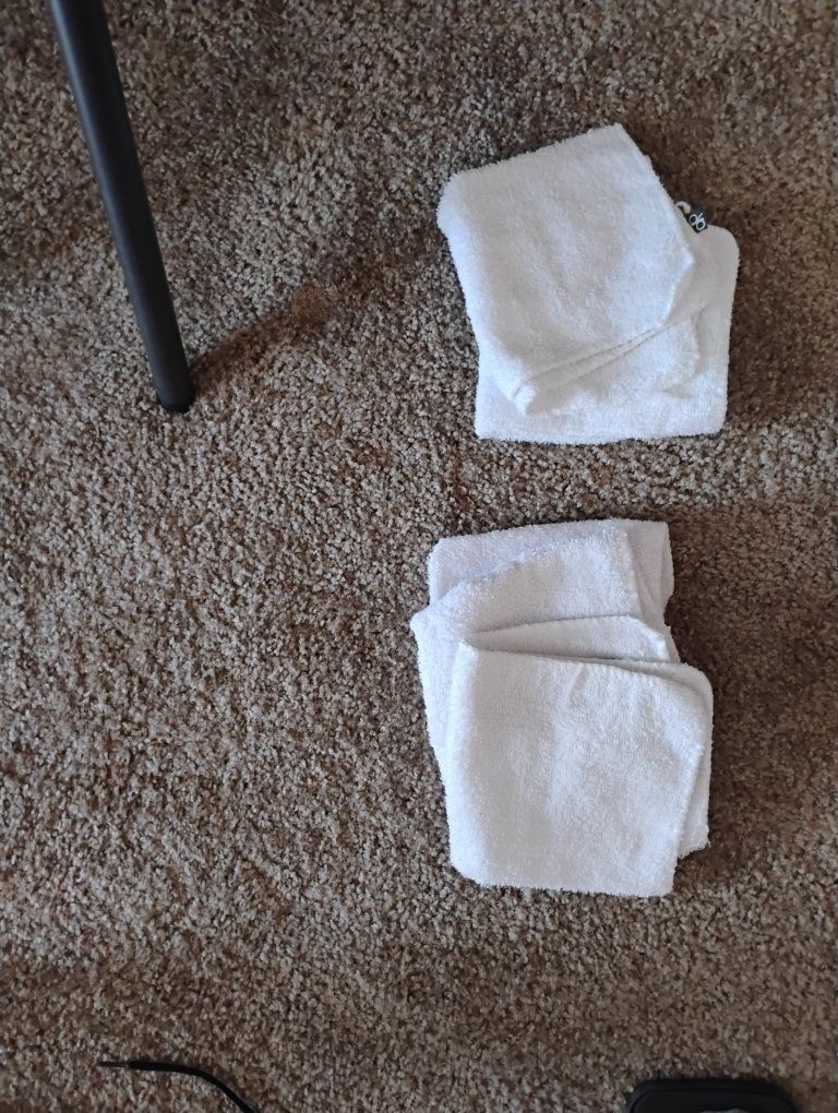 White Washcloths (Quantity 5) - Soft & Absorbent Hand Towels