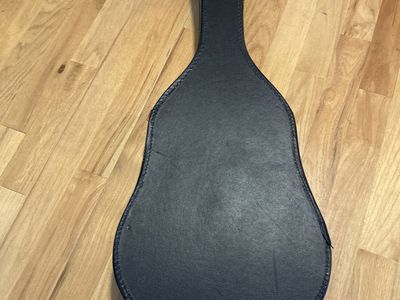 Black Hardshell Guitar Case - Universal Acoustic/Electric Guitar Protection