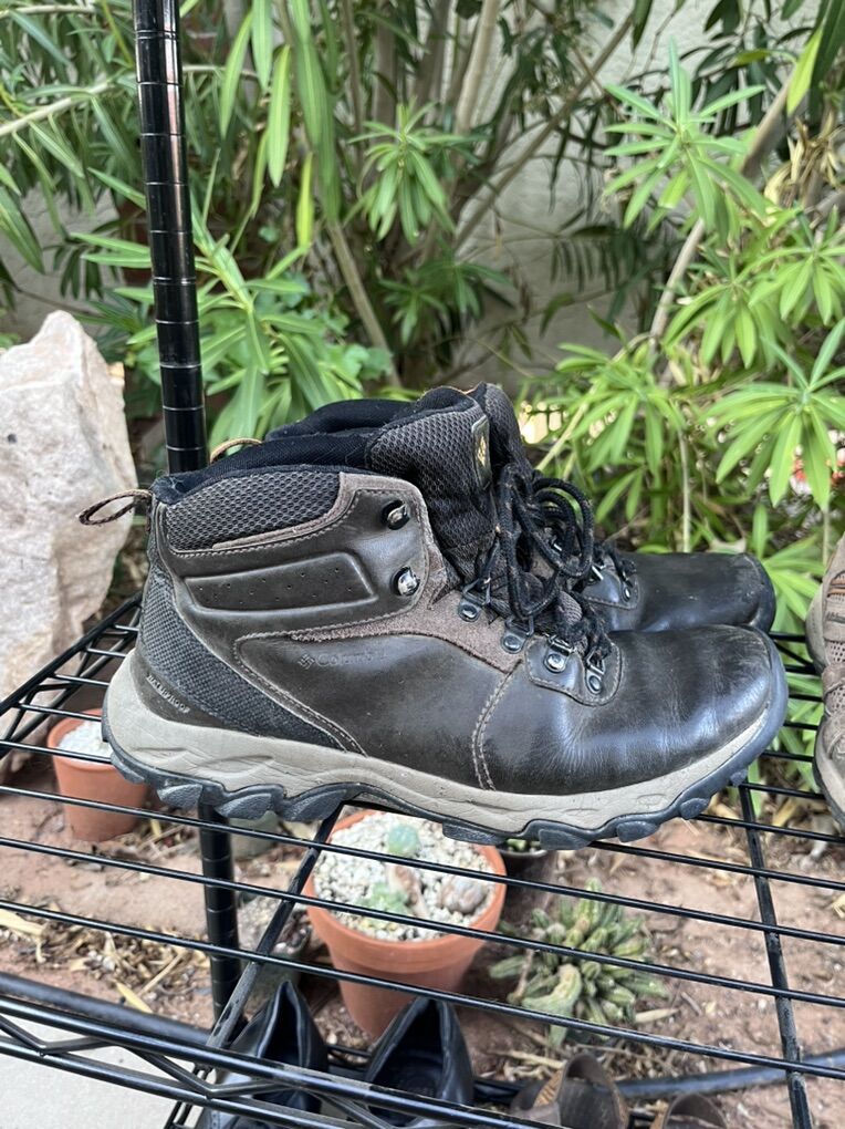 Columbia Newton Ridge Waterproof Hiking Boots