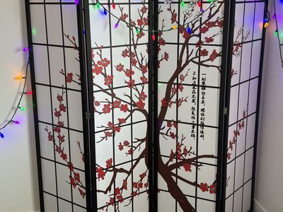 Folding screen