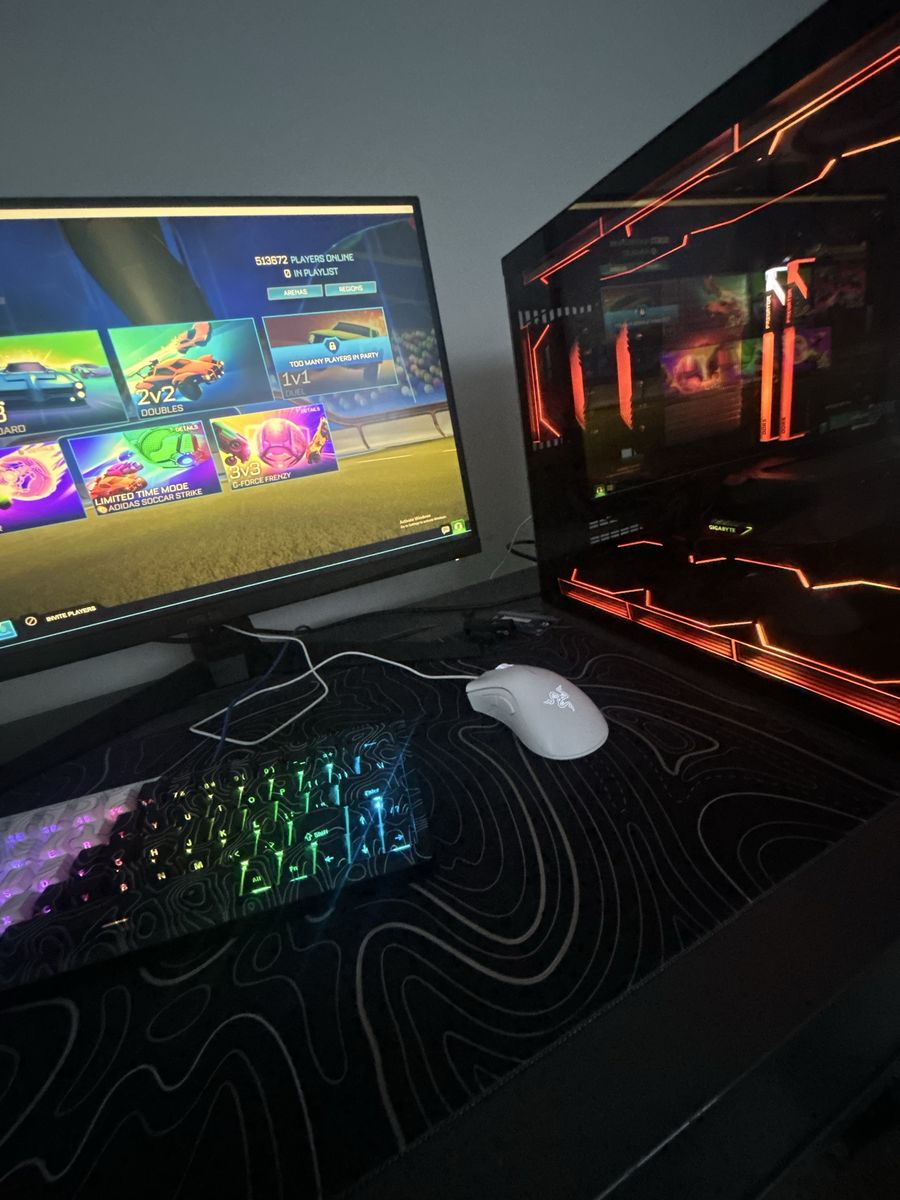 (PRICE NEGOTIABLE) Mid/High end gaming pc 9070xt 7800x3d