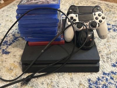 Ps4 Console Bundle with Controller and 10 PS4 Games