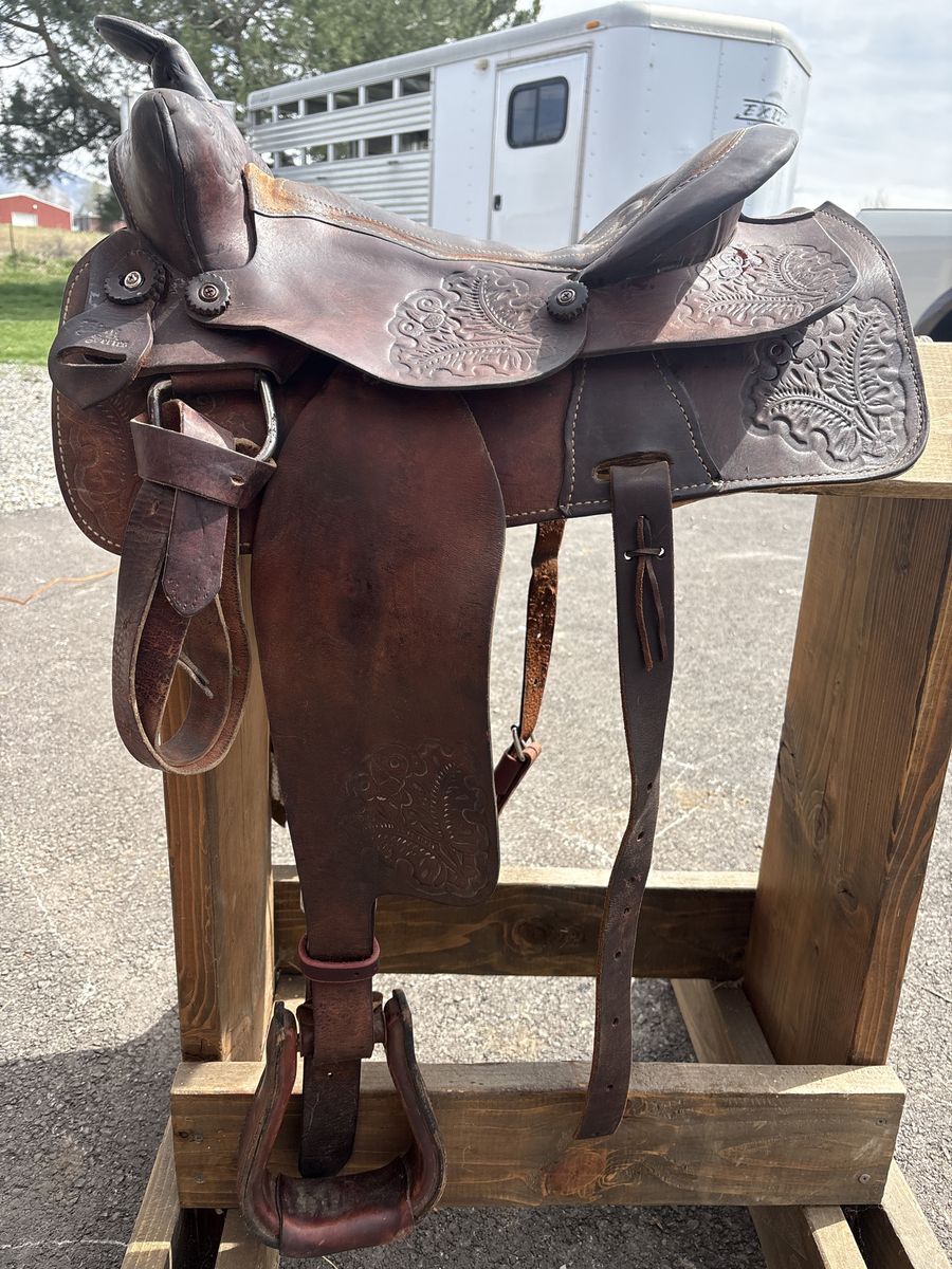 15 Inch King Series Saddle