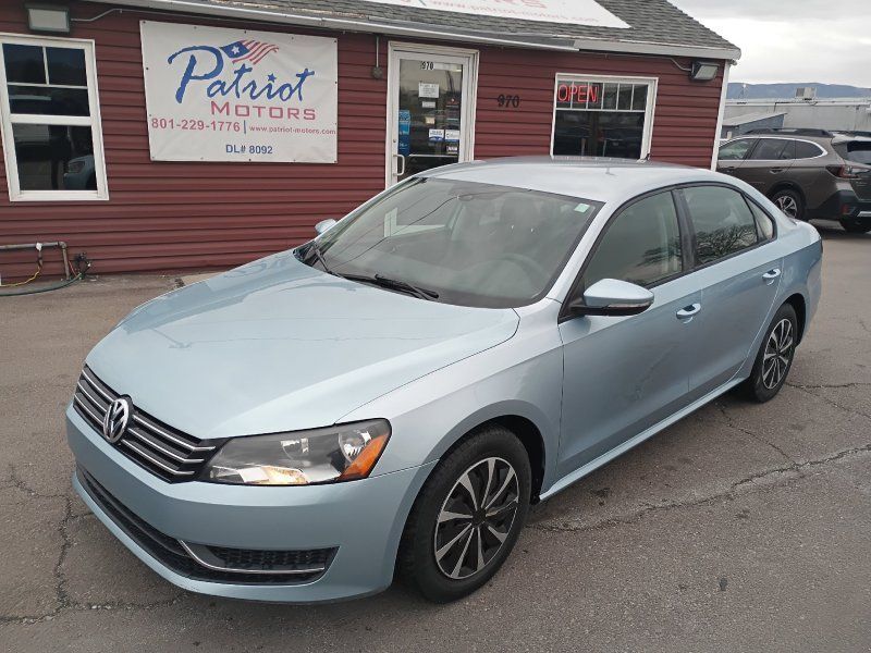2012 Volkswagen Passat S PZEV