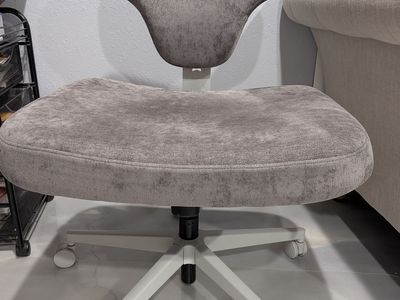 Newtral office/yoga chair