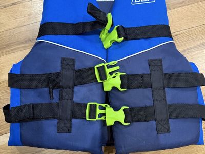 DBX Verve YOUTH Life Vest - Type III PFD, USCG Approved, 50-90 lbs, Ski/Wakeboarding