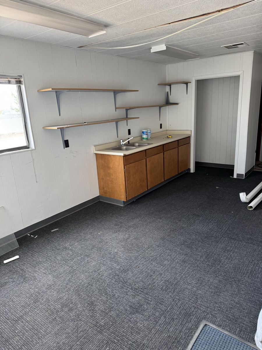 Main image 3