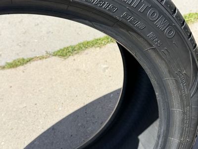 Sumitomo 235/45 R19