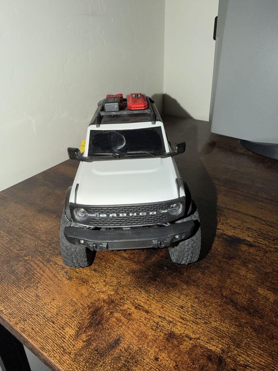 Axial RC Crawler