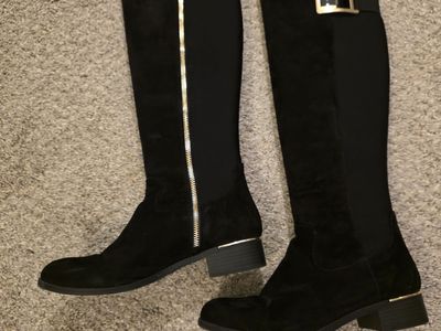 Calvin Klein Knee-High Boots – Like New! Size 8.5