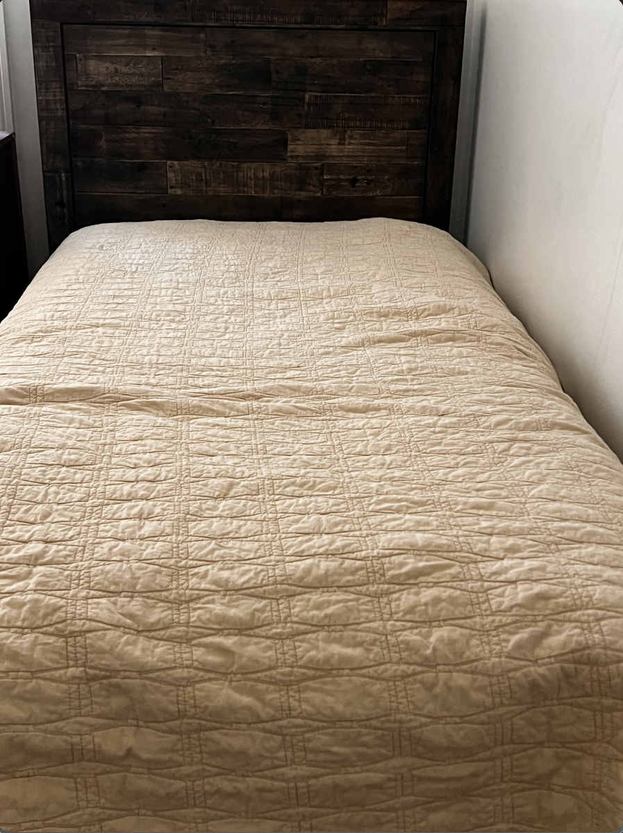 kids twin bed