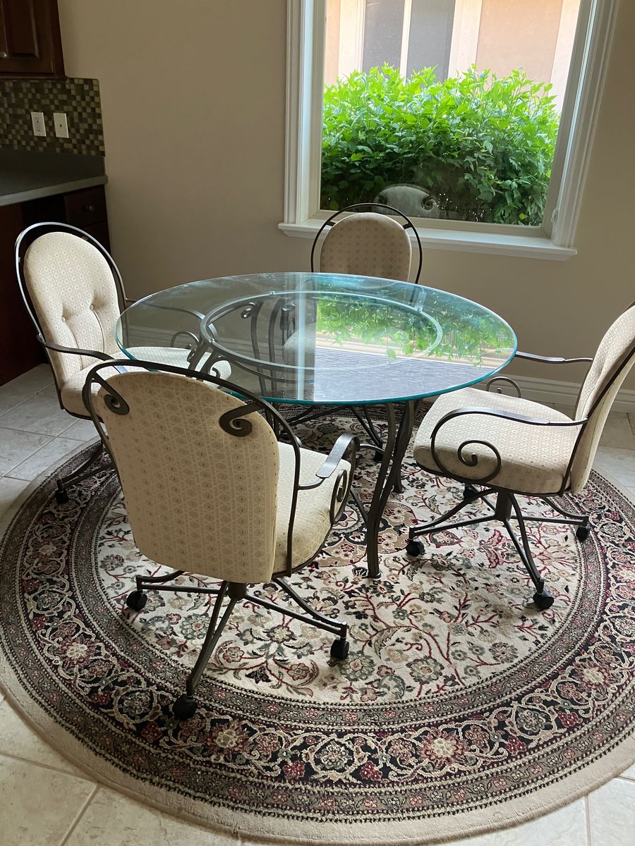 Dining Room Glass Table & Chairs (4)