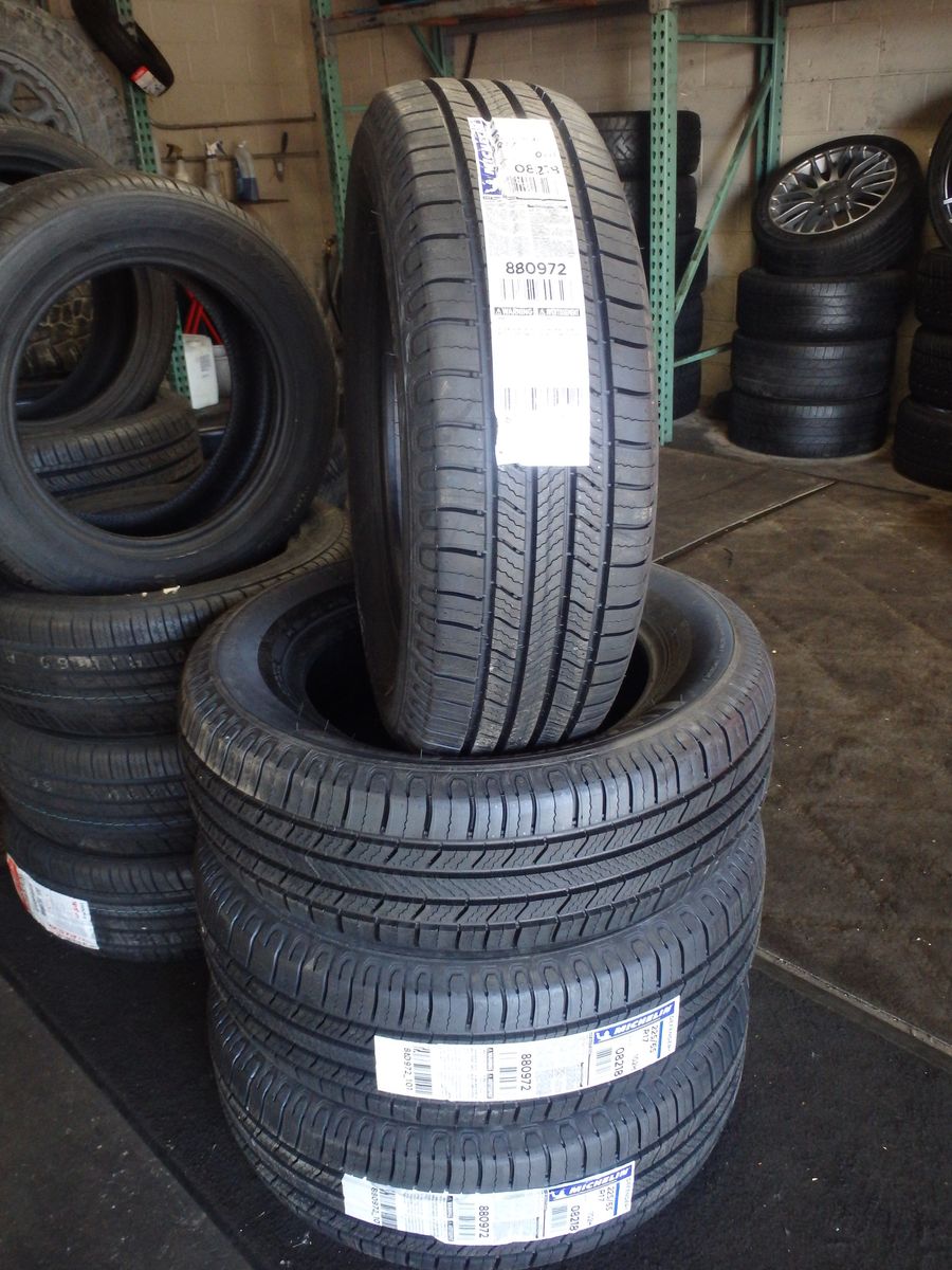 225/65R17 MICHELIN DEFENDER 2 SET OF NEW TIRES