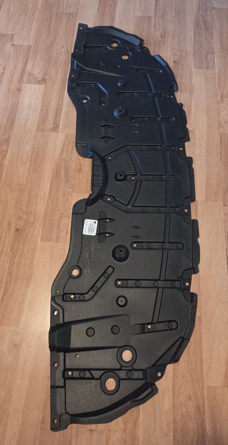 2018-24 toyota camry front engine splash shield