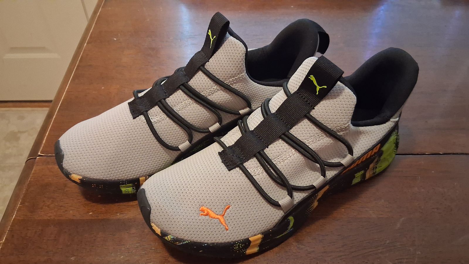 Brand new Boys Puma shoes size 6