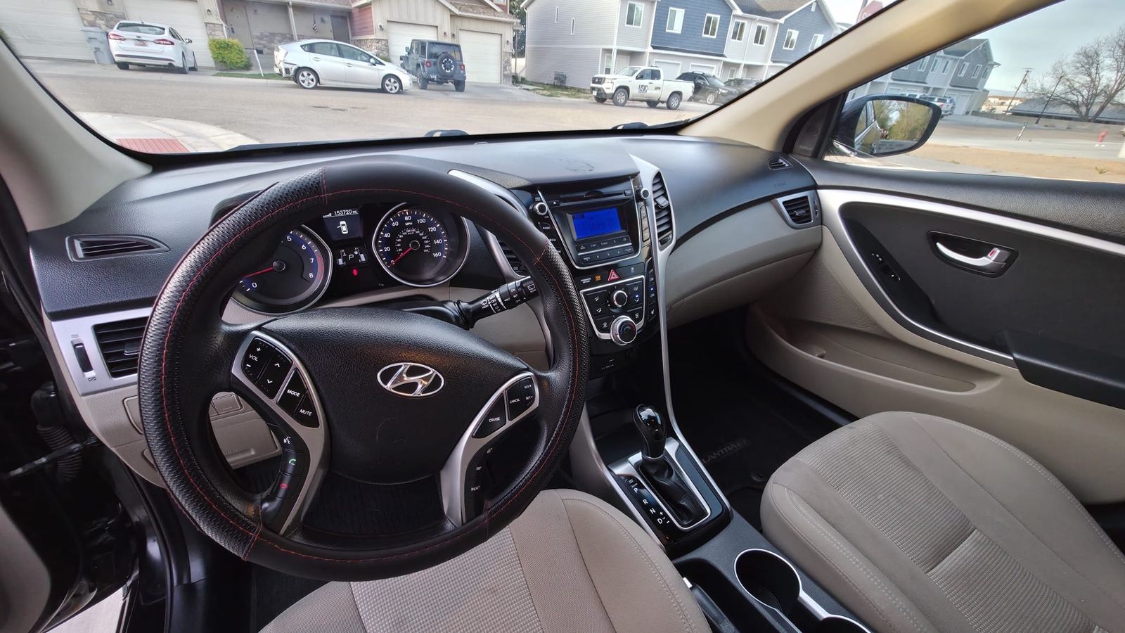2016Hyundai Elantra GT Hatchback - Automatic Transmission, Clean Interior