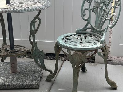 Bistro set