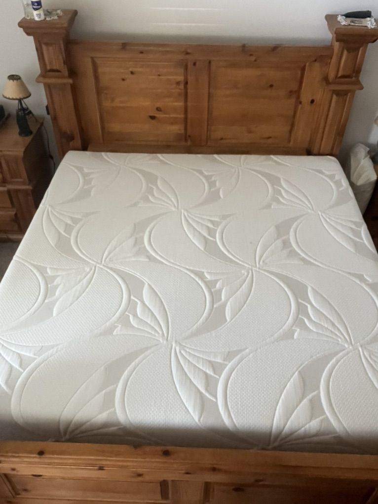 FREE King Size Comforpedic By Beautyrest