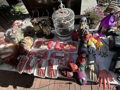 Lot of Various Halloween Scary Spooky Rubber Faces, Fake Butcher Organ Meats Food, Severed Hands, 2 Fog Machines & Other Props