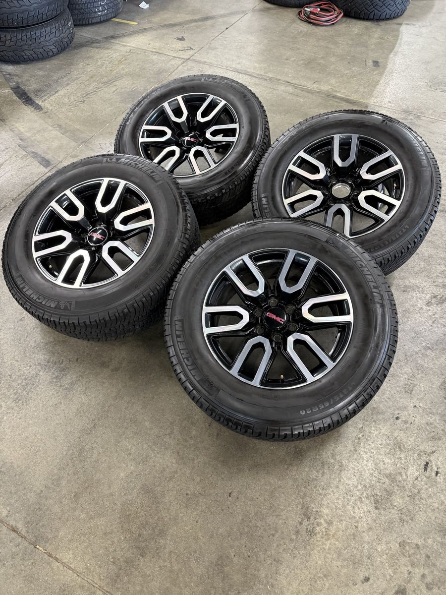 2024 gmc 1500 at4 20in wheels/ 275/65/20 tires