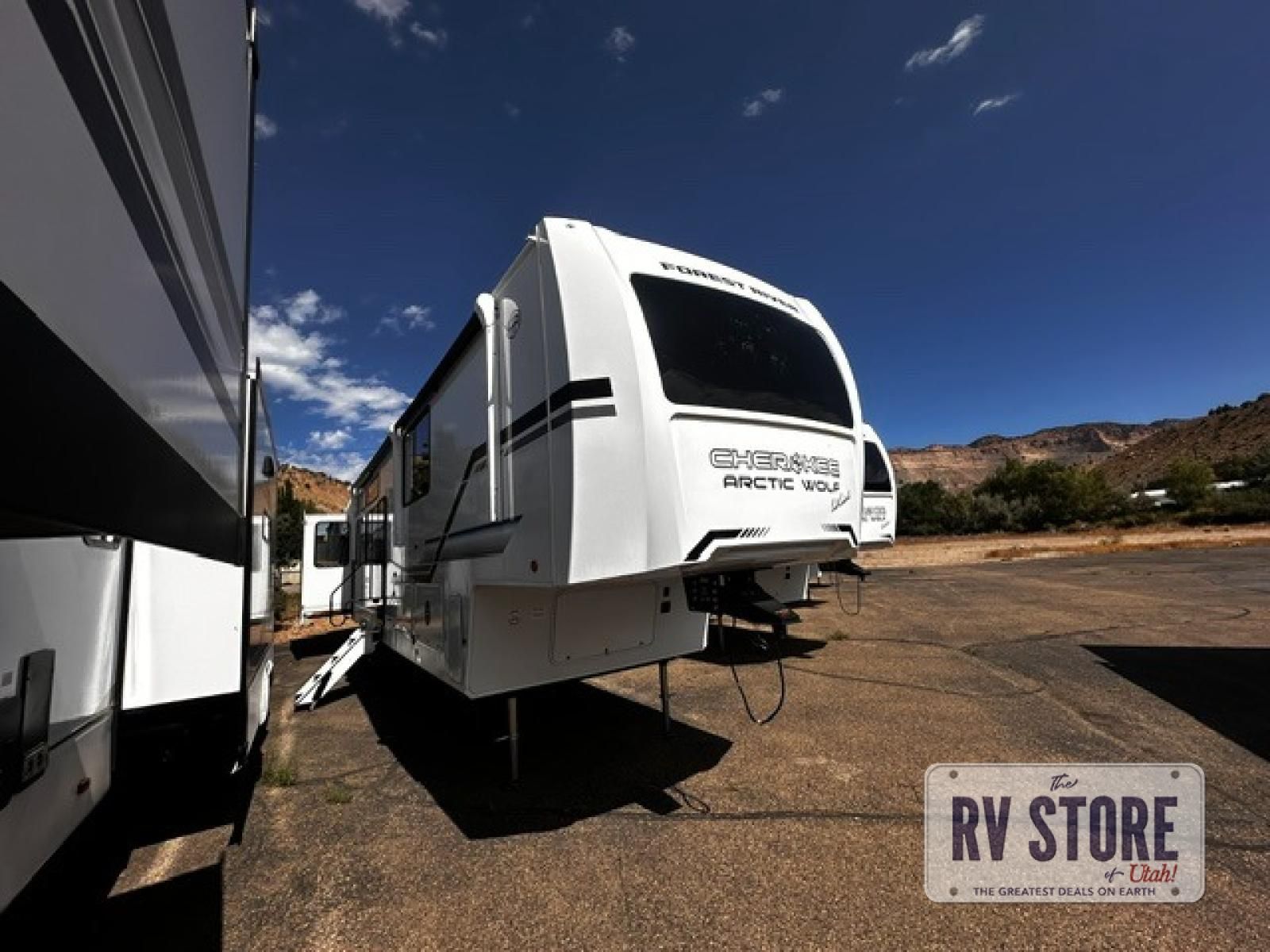2026 Forest River RV Cherokee Arctic Wolf 38LEAH.G Fifth Wheel Bath and a Half|Front Bath|Kitchen Island|Rear Living