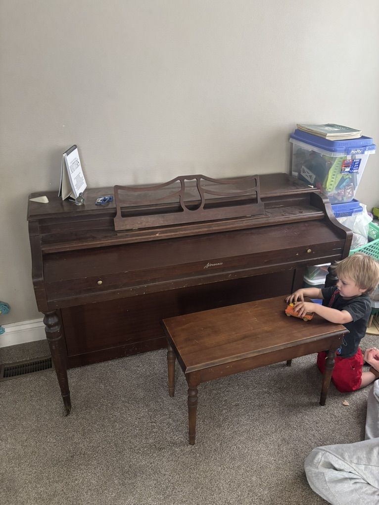 Free Piano