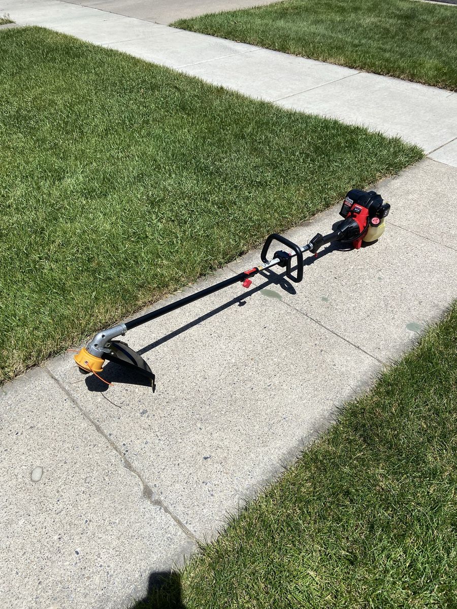 Troy Bilt Trimmer